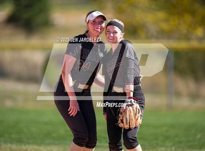 Thumbnail 1 in Palmer Ridge vs. Roosevelt (4A CHSAA Round of 32) photogallery.