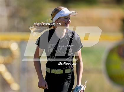 Thumbnail 1 in Palmer Ridge vs. Roosevelt (4A CHSAA Round of 32) photogallery.