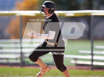 Thumbnail 2 in Palmer Ridge vs. Roosevelt (4A CHSAA Round of 32) photogallery.
