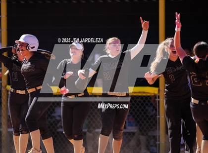 Thumbnail 3 in Palmer Ridge vs. Roosevelt (4A CHSAA Round of 32) photogallery.