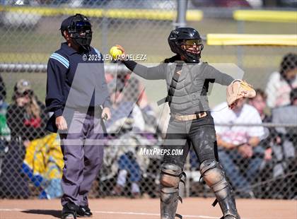 Thumbnail 2 in Palmer Ridge vs. Roosevelt (4A CHSAA Round of 32) photogallery.