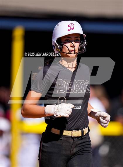 Thumbnail 1 in Palmer Ridge vs. Roosevelt (4A CHSAA Round of 32) photogallery.