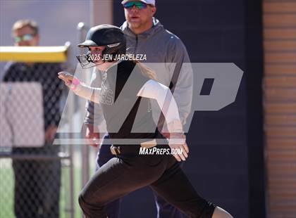 Thumbnail 3 in Palmer Ridge vs. Roosevelt (4A CHSAA Round of 32) photogallery.