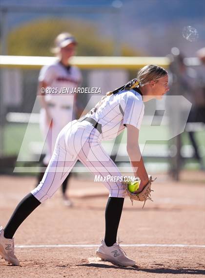 Thumbnail 3 in Palmer Ridge vs. Roosevelt (4A CHSAA Round of 32) photogallery.