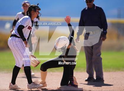 Thumbnail 2 in Palmer Ridge vs. Roosevelt (4A CHSAA Round of 32) photogallery.