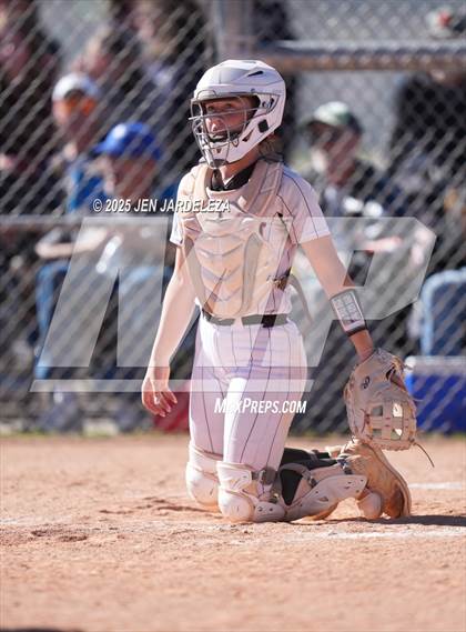 Thumbnail 3 in Palmer Ridge vs. Roosevelt (4A CHSAA Round of 32) photogallery.