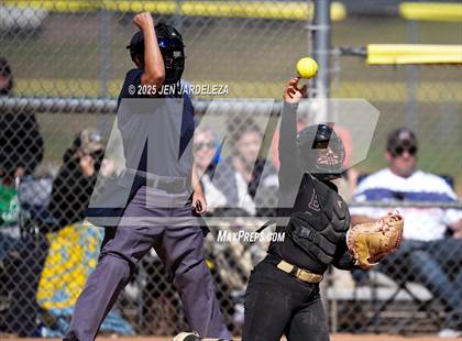 Thumbnail 2 in Palmer Ridge vs. Roosevelt (4A CHSAA Round of 32) photogallery.