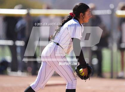 Thumbnail 3 in Palmer Ridge vs. Roosevelt (4A CHSAA Round of 32) photogallery.