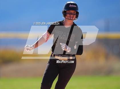 Thumbnail 3 in Palmer Ridge vs. Roosevelt (4A CHSAA Round of 32) photogallery.
