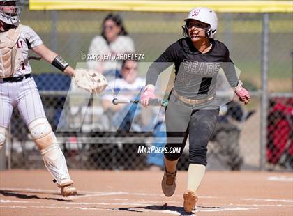 Thumbnail 3 in Palmer Ridge vs. Roosevelt (4A CHSAA Round of 32) photogallery.