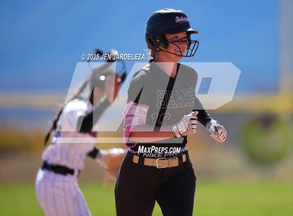 Thumbnail 3 in Palmer Ridge vs. Roosevelt (4A CHSAA Round of 32) photogallery.