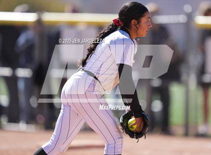Thumbnail 1 in Palmer Ridge vs. Roosevelt (4A CHSAA Round of 32) photogallery.