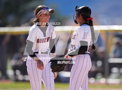Thumbnail 1 in Palmer Ridge vs. Roosevelt (4A CHSAA Round of 32) photogallery.