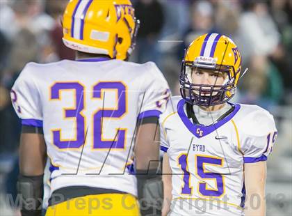 Thumbnail 3 in Byrd vs Holy Cross (LHSAA DI Round 3 Playoff) photogallery.