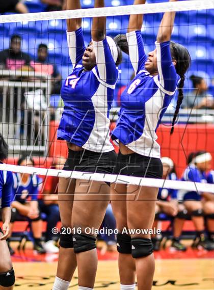Thumbnail 1 in Nimitz @ Duncanville photogallery.