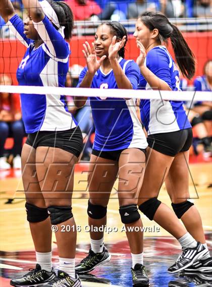 Thumbnail 1 in Nimitz @ Duncanville photogallery.