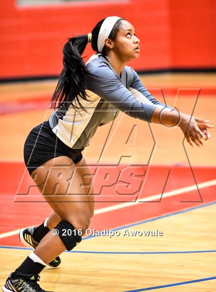 Thumbnail 3 in Nimitz @ Duncanville photogallery.