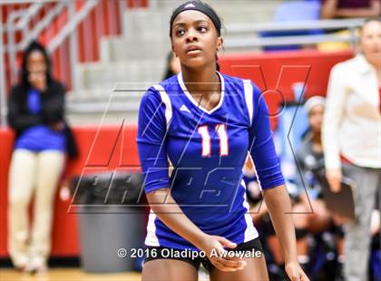 Thumbnail 1 in Nimitz @ Duncanville photogallery.
