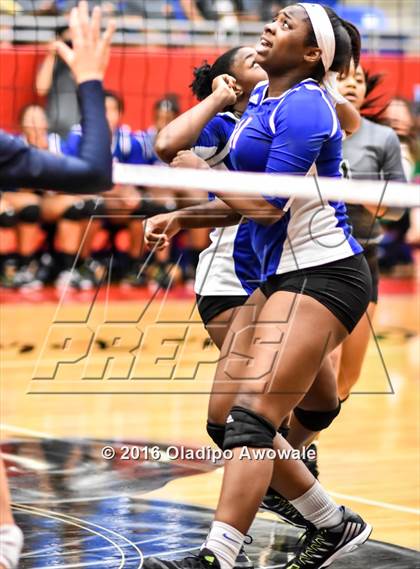 Thumbnail 3 in Nimitz @ Duncanville photogallery.