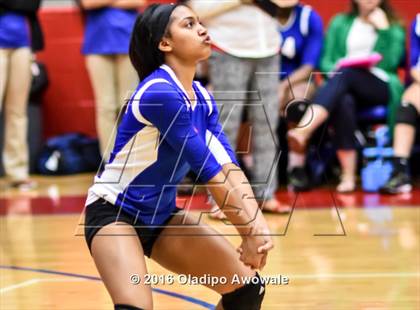 Thumbnail 2 in Nimitz @ Duncanville photogallery.