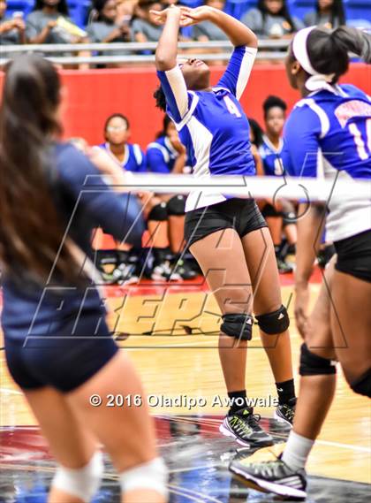 Thumbnail 1 in Nimitz @ Duncanville photogallery.