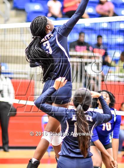 Thumbnail 3 in Nimitz @ Duncanville photogallery.