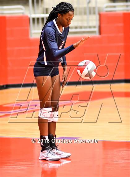 Thumbnail 2 in Nimitz @ Duncanville photogallery.
