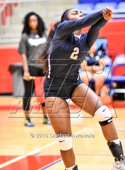 Thumbnail 1 in Nimitz @ Duncanville photogallery.