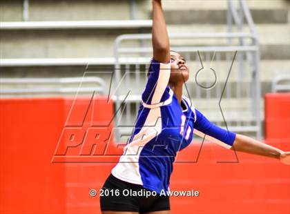Thumbnail 1 in Nimitz @ Duncanville photogallery.