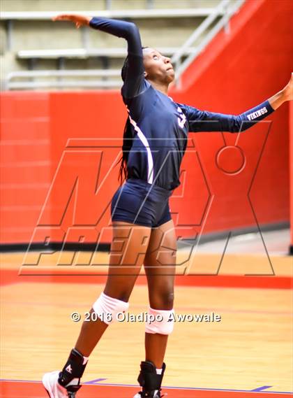 Thumbnail 2 in Nimitz @ Duncanville photogallery.