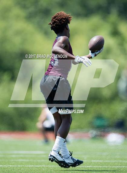 Thumbnail 2 in Denton vs. Rowlett (7-on-7 Texas State Qualifying Tournament) photogallery.