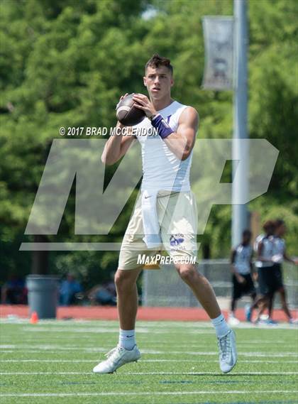 Thumbnail 2 in Denton vs. Rowlett (7-on-7 Texas State Qualifying Tournament) photogallery.