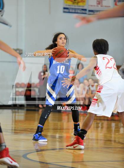Thumbnail 2 in McDowell vs. Erwin (MAC 3A/4A Semifinal Playoff) photogallery.