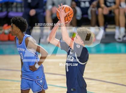 Thumbnail 2 in La Lumiere vs. IMG Academy (City of Palms Classic) photogallery.
