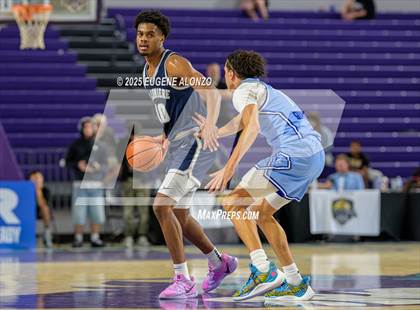 Thumbnail 2 in La Lumiere vs. IMG Academy (City of Palms Classic) photogallery.