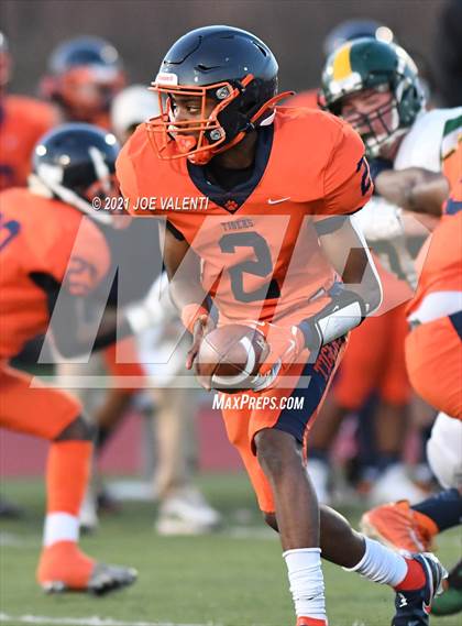 Thumbnail 2 in Williamsville North @ Bennett/Olmsted/Middle Early College/East photogallery.