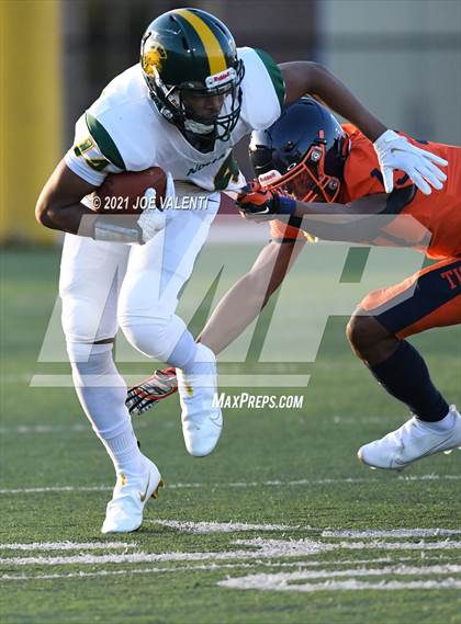Thumbnail 1 in Williamsville North @ Bennett/Olmsted/Middle Early College/East photogallery.