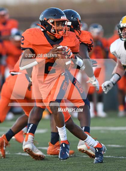 Thumbnail 1 in Williamsville North @ Bennett/Olmsted/Middle Early College/East photogallery.
