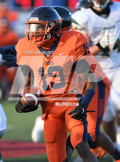 Thumbnail 1 in Williamsville North @ Bennett/Olmsted/Middle Early College/East photogallery.