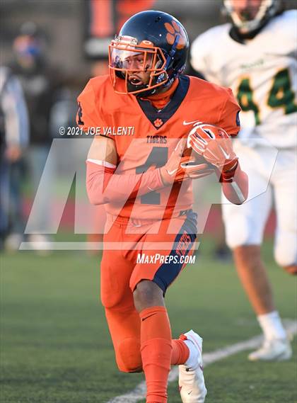 Thumbnail 2 in Williamsville North @ Bennett/Olmsted/Middle Early College/East photogallery.