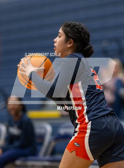 Thumbnail 1 in Cosumnes Oaks @ Vista del Lago photogallery.