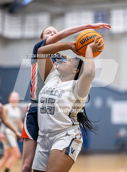 Thumbnail 2 in Cosumnes Oaks @ Vista del Lago photogallery.