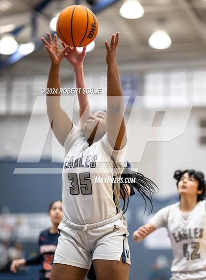 Thumbnail 3 in Cosumnes Oaks @ Vista del Lago photogallery.