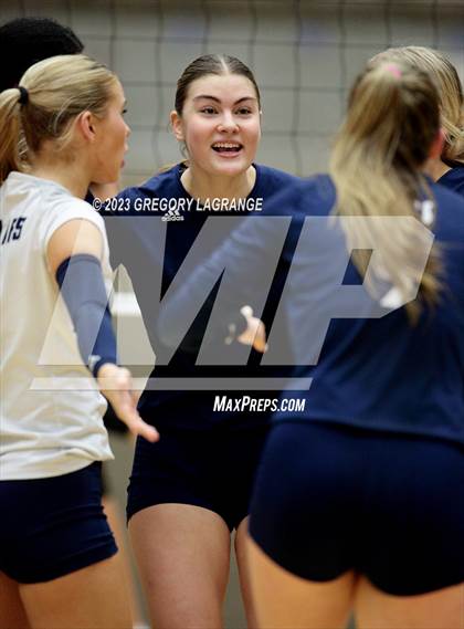Thumbnail 1 in Keller vs Flower Mound (UIL 6A Volleyball Regional Semifinals) photogallery.