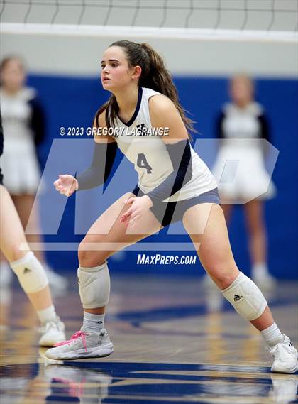 Thumbnail 2 in Keller vs Flower Mound (UIL 6A Volleyball Regional Semifinals) photogallery.