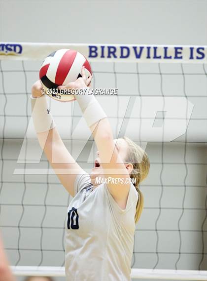 Thumbnail 1 in Keller vs Flower Mound (UIL 6A Volleyball Regional Semifinals) photogallery.