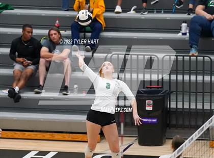 Thumbnail 1 in Benton Central vs. Floyd Central (Bulldog Challenge) photogallery.