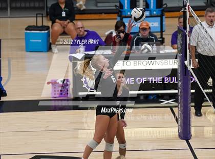 Thumbnail 3 in Benton Central vs. Floyd Central (Bulldog Challenge) photogallery.