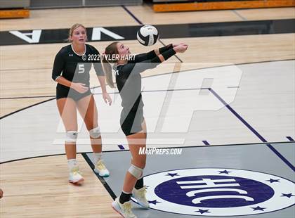 Thumbnail 2 in Benton Central vs. Floyd Central (Bulldog Challenge) photogallery.