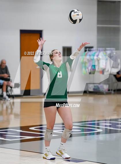 Thumbnail 1 in Benton Central vs. Floyd Central (Bulldog Challenge) photogallery.